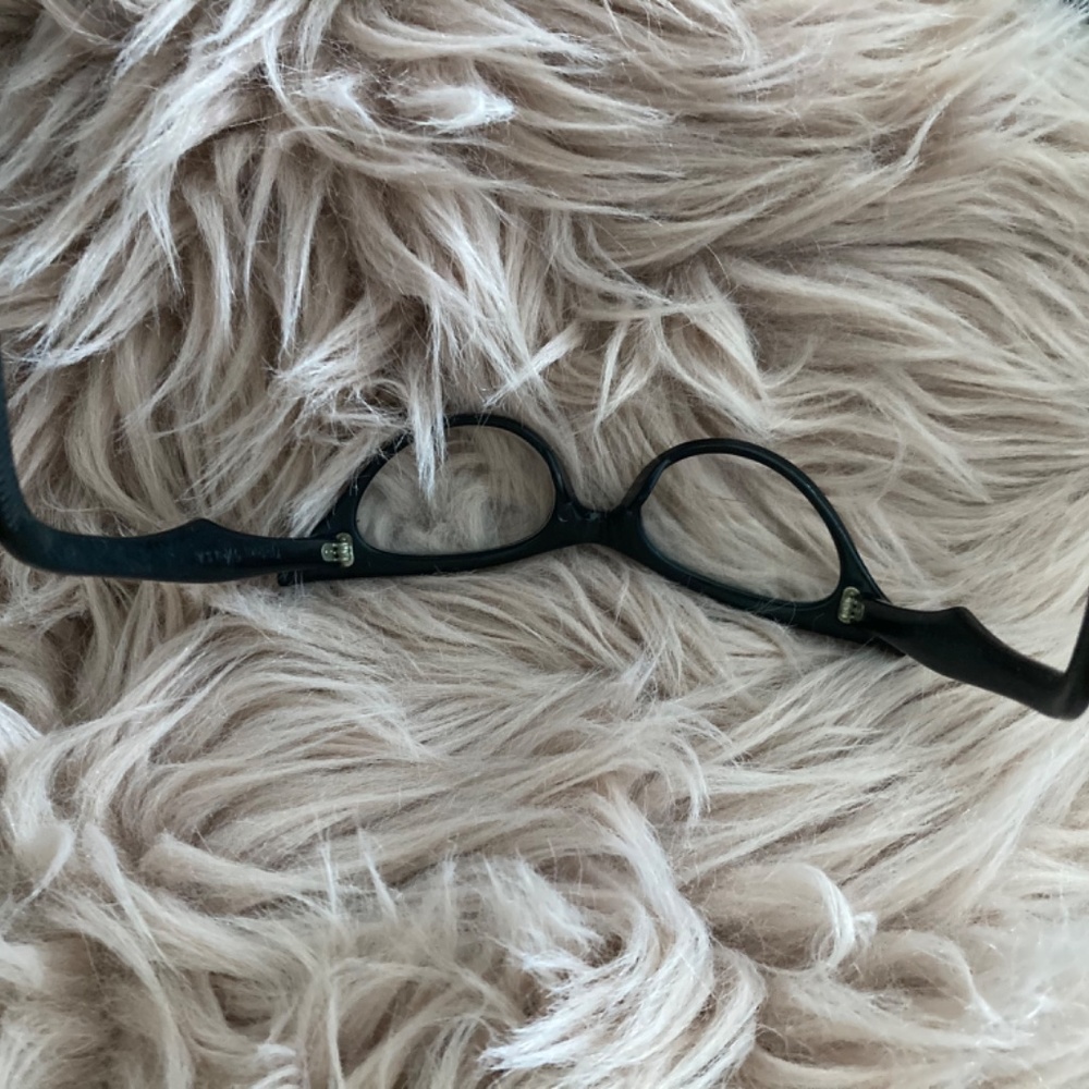 Eyeglass frames - Picture 3 of 3